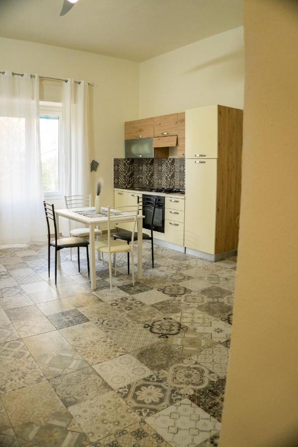 Janas Apartment Порто Торес Екстериор снимка